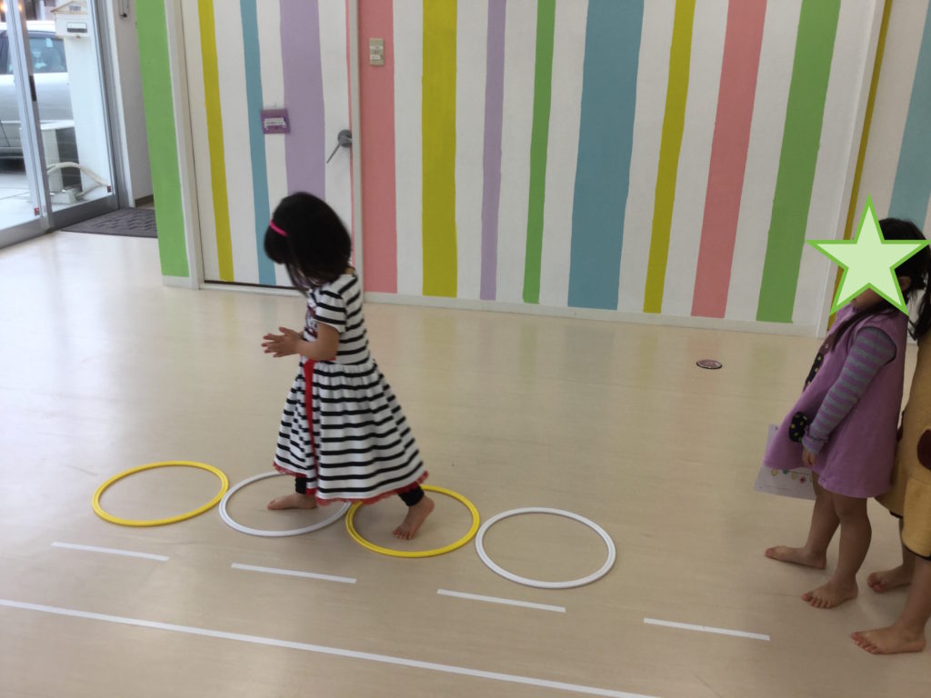 ３歳児リズムステップ練習　女子